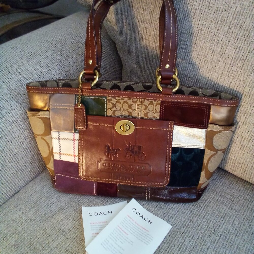 New *Limited Edition* Vintage Coach Holiday Patchwork Gallery Tote